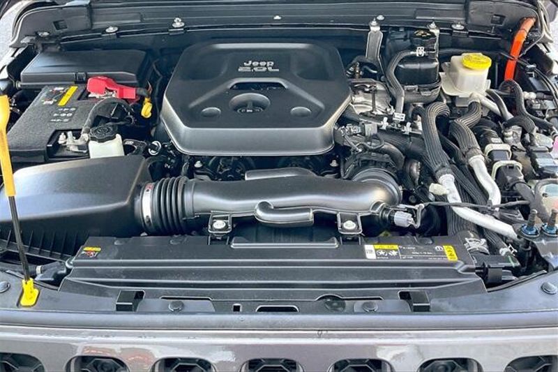 2021 Jeep Wrangler 4xE Unlimited Rubicon 4xeImage 9