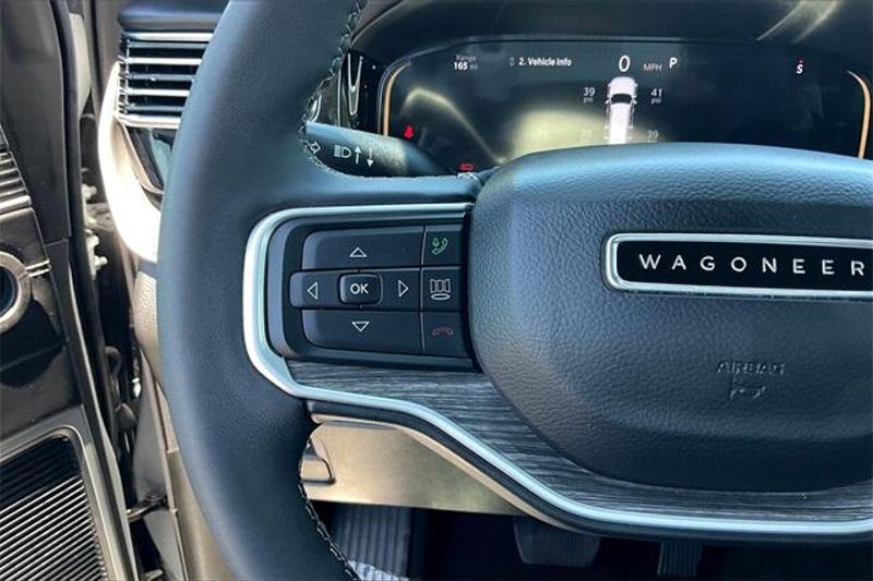 2022 Jeep Wagoneer Series IIImage 18