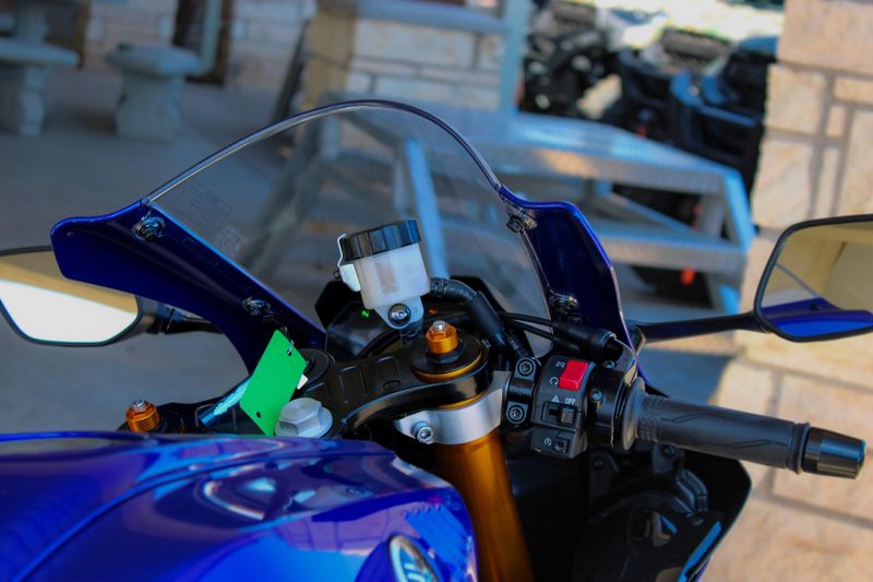 2025 Yamaha YZFR7 TEAM BLUE Image 13