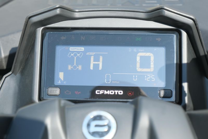 2025 CFMOTO CFORCE 600 TOURING NEBULA BLACK Image 22
