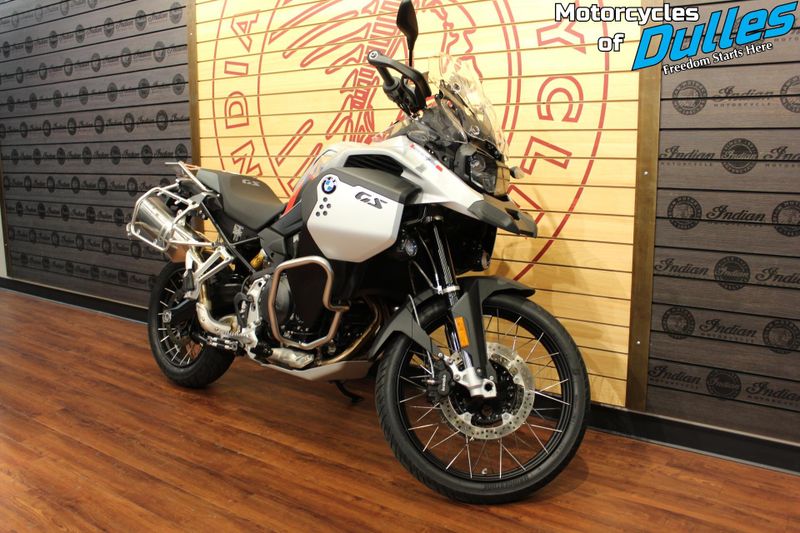 2024 BMW F900GS Adventure Image 2