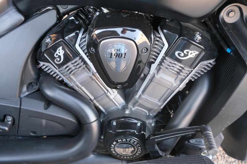 USED 2021 INDIAN MOTORCYCLE CHALLENGER DARK HORSE Image 13