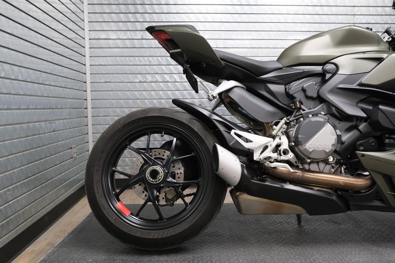 USED 2024 DUCATI STREETFIGHTER V2 Image 14