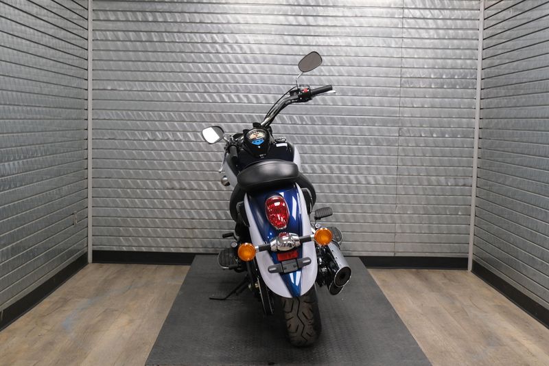 NEW 2026 KAWASAKI VULCAN 900 CUSTOM Image 4