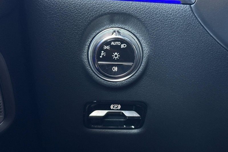 Used 2026 Mercedes-Benz CLE 300Image 32