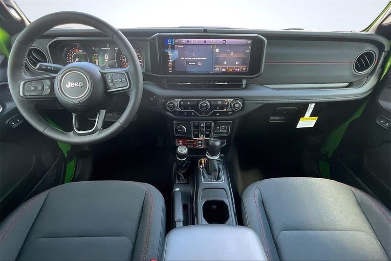 2025 Jeep Gladiator Rubicon photo 5