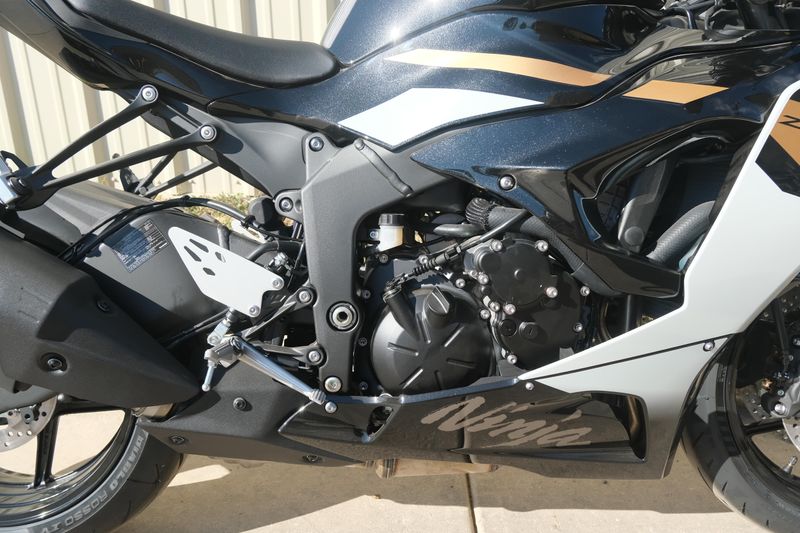NEW 2026 KAWASAKI NINJA ZX6R ABS Image 10