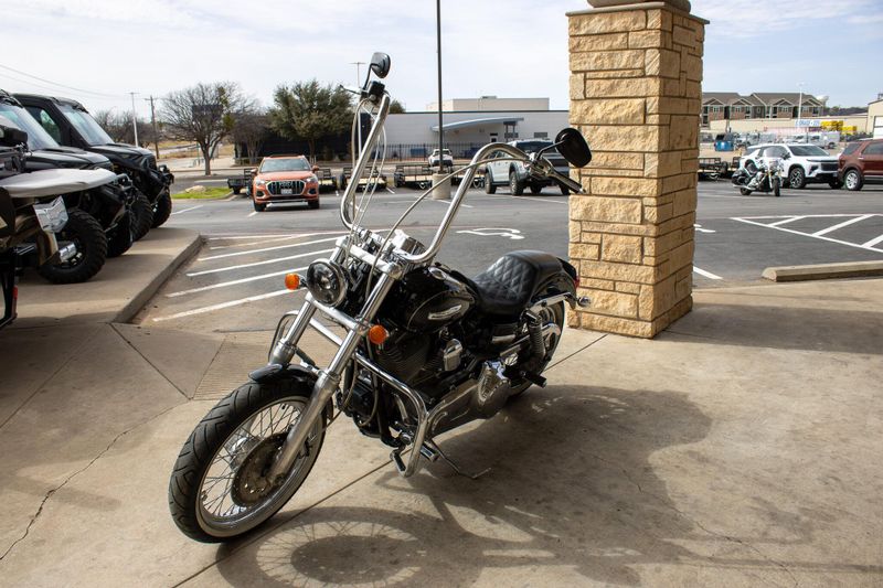 USED 2009 HARLEY DYNA SUPER GLIDE Image 4