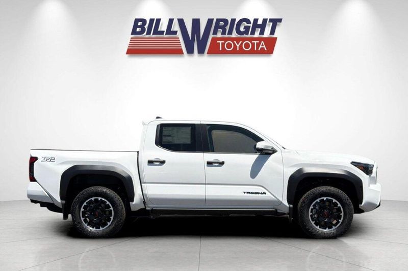New 2026 Toyota Tacoma TRD Off-RoadImage 2