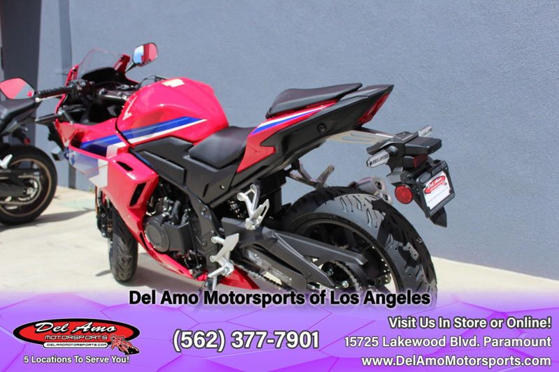 2025 Honda CBR500R Image 9