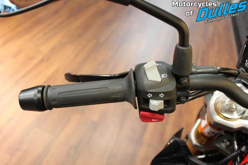 New 2025 BMW G 310 R Image 9