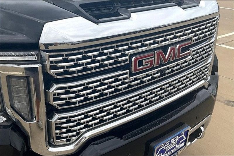 2022 GMC Sierra 2500HD DenaliImage 30