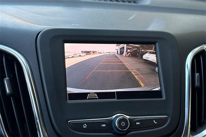 2024 Chevrolet Equinox LTImage 17