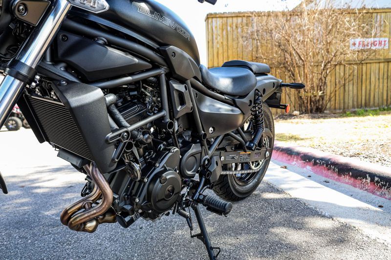 2025 Kawasaki ELIMINATOR ABS  METALLIC FLAT SPARK BLACK Image 8