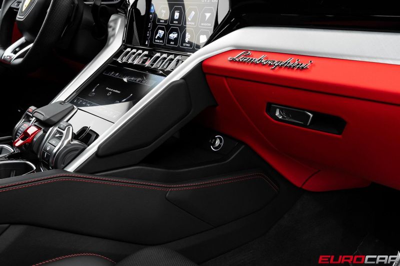 2021 Lamborghini Urus *PANORAMIC SUNROOF * FRONT PPF*Image 31