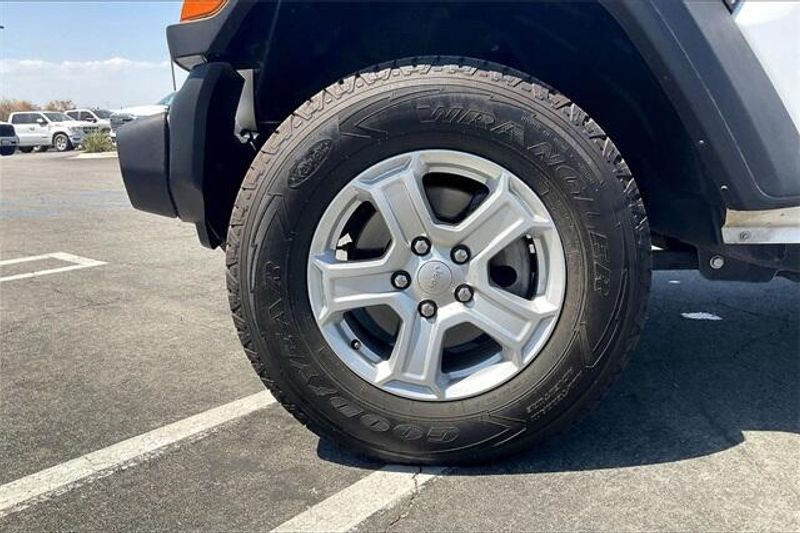 Used 2018 Jeep Wrangler Unlimited Sport SImage 8