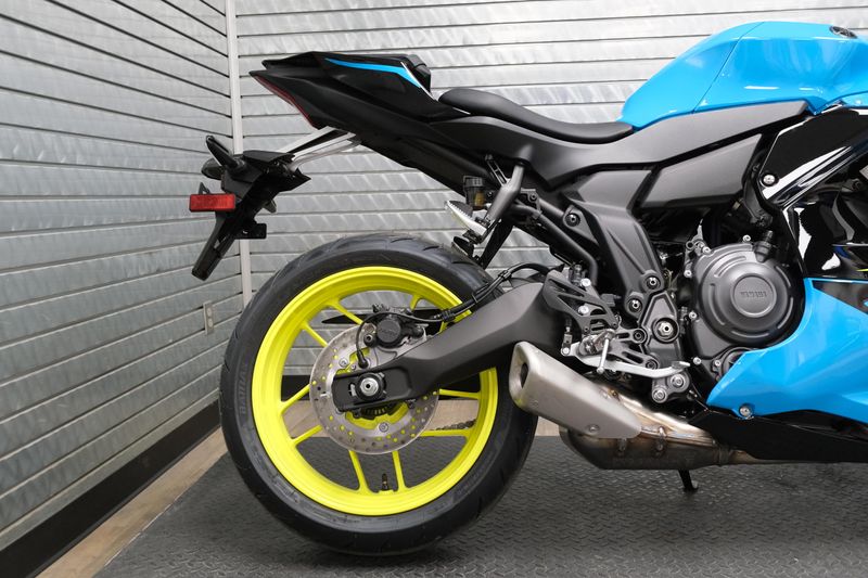 NEW 2026 YAMAHA YZFR7 Image 12