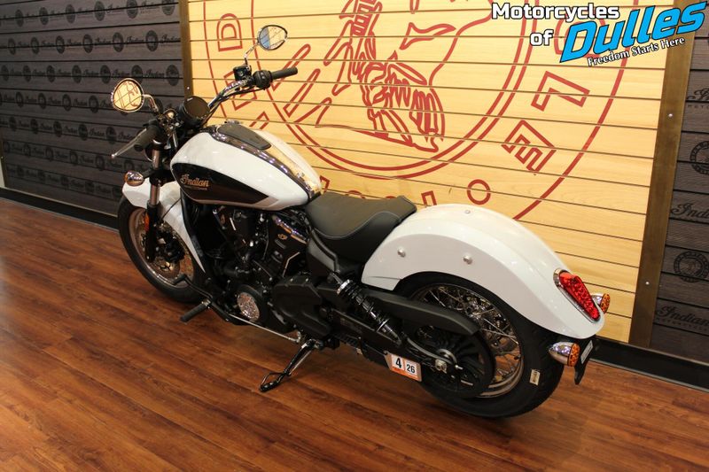 2025 Indian Motorcycle Scout Classic Ltd w/ Tech Pkg Image 5