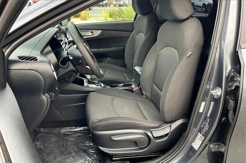 2023 Kia Forte LXSImage 24