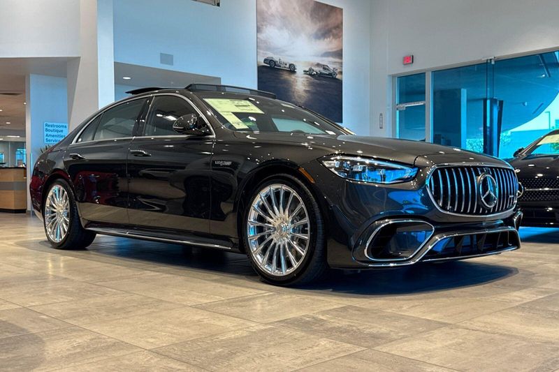 New 2026 Mercedes-Benz S-Class S 63 E AMGImage 2