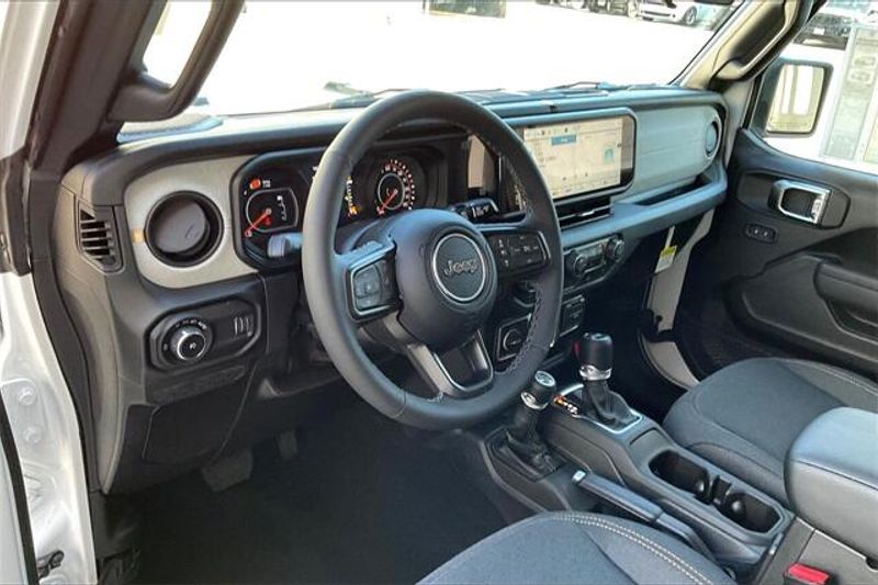 New 2025 Jeep Wrangler 4-door Sport SImage 6