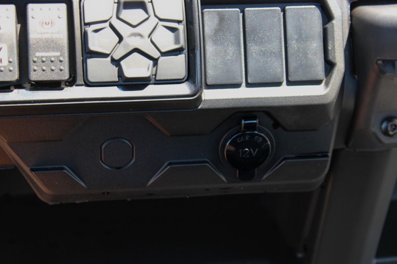 New 2025 Can-Am DEFENDER XT HD9 DUSTY NAVY Image 25
