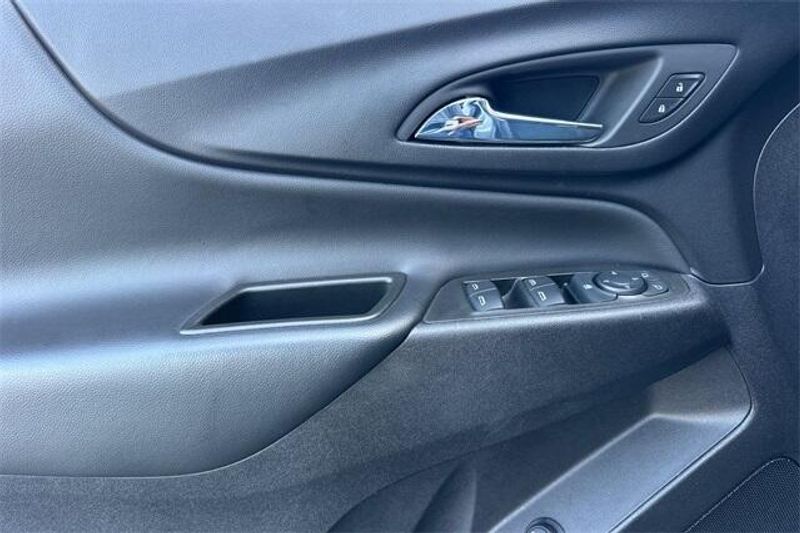 2024 Chevrolet Equinox LTImage 9