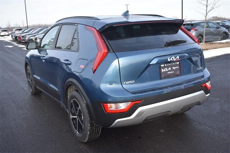 New 2025 Kia Niro EXImage 5