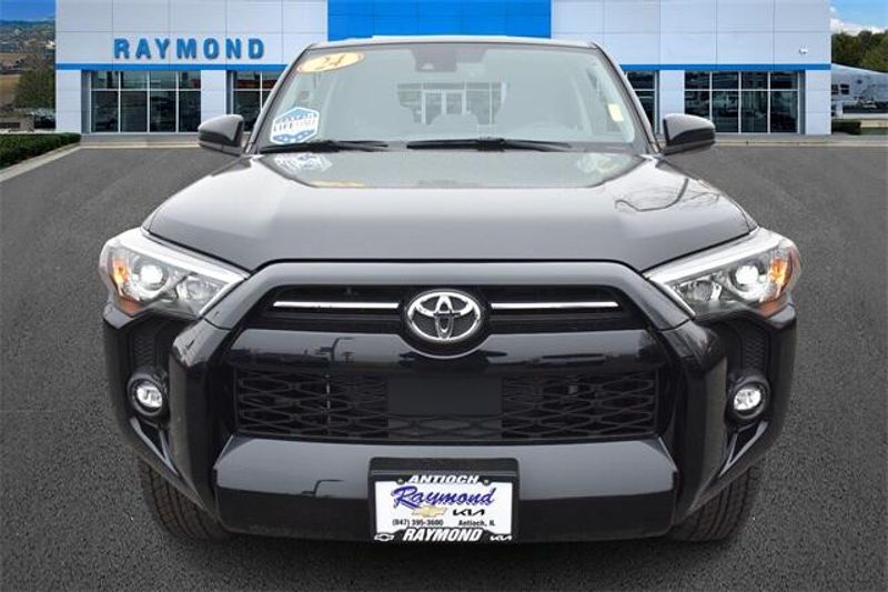 2024 Toyota 4Runner SR5Image 8