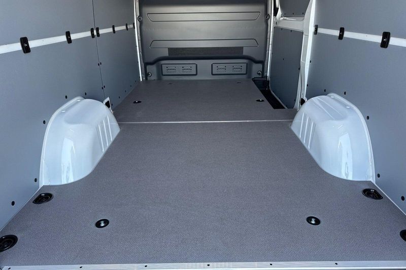 New 2026 Mercedes-Benz Sprinter 2500 Cargo 144 WBImage 10