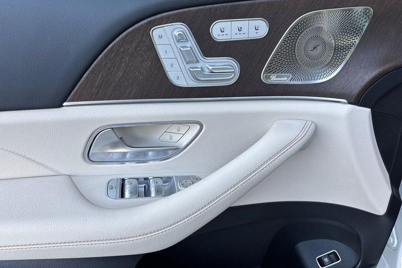 New 2027 Mercedes-Benz GLS 450Image 8