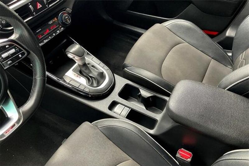 2024 Kia Forte GT-Line photo 16