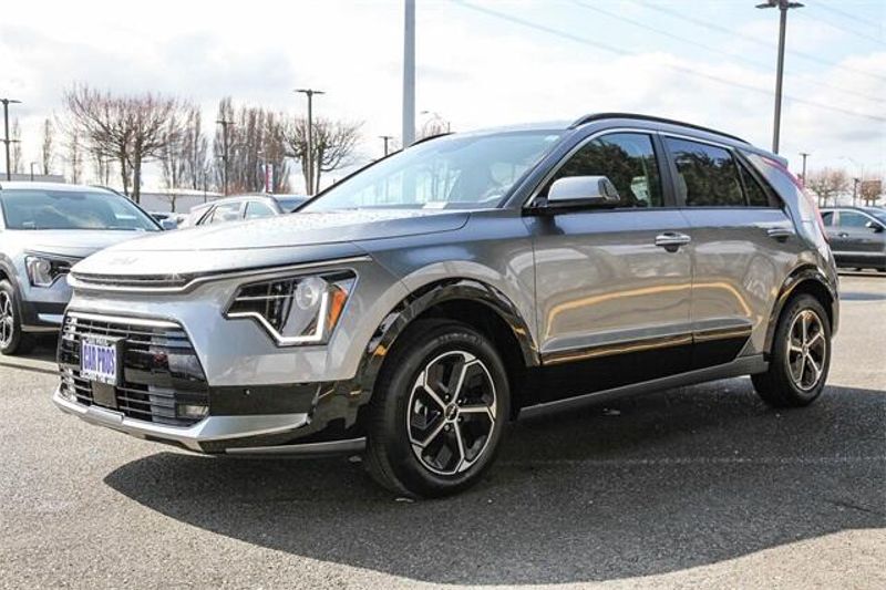 2025 Kia Niro SXImage 14