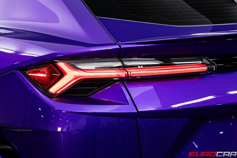 Used 2023 Lamborghini Urus S *BODY COLOR STYLE PACKAGE * PANORAMIC SUNROOF*Image 17