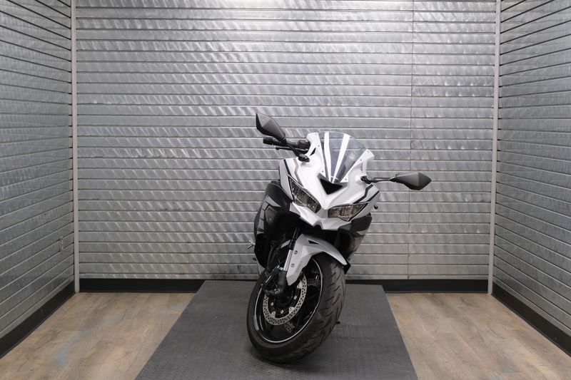 USED 2025 KAWASAKI NINJA ZX4RR ABS Image 8