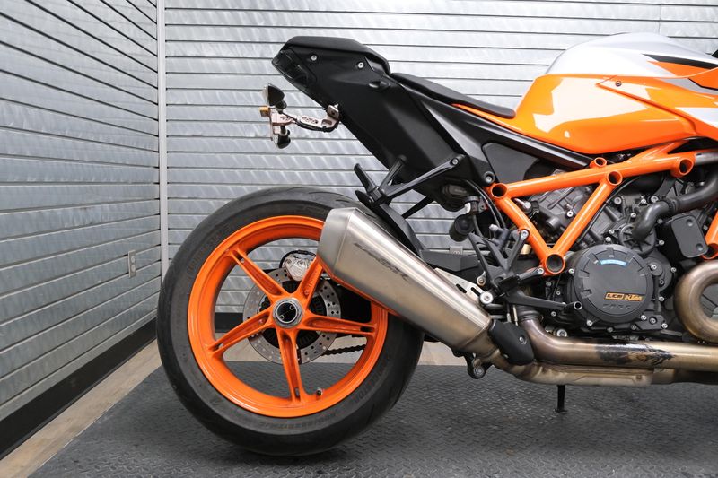 USED 2022 KTM SUPER DUKE 1290 R EVO Image 14