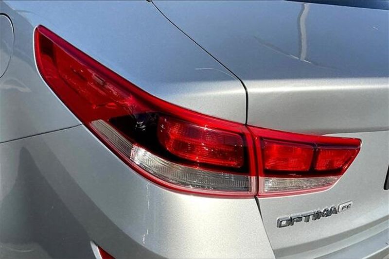 2020 Kia Optima LXImage 27