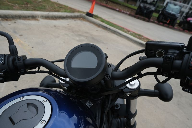 2021 Honda REBEL 300 ABS PEARL BLUEImage 10