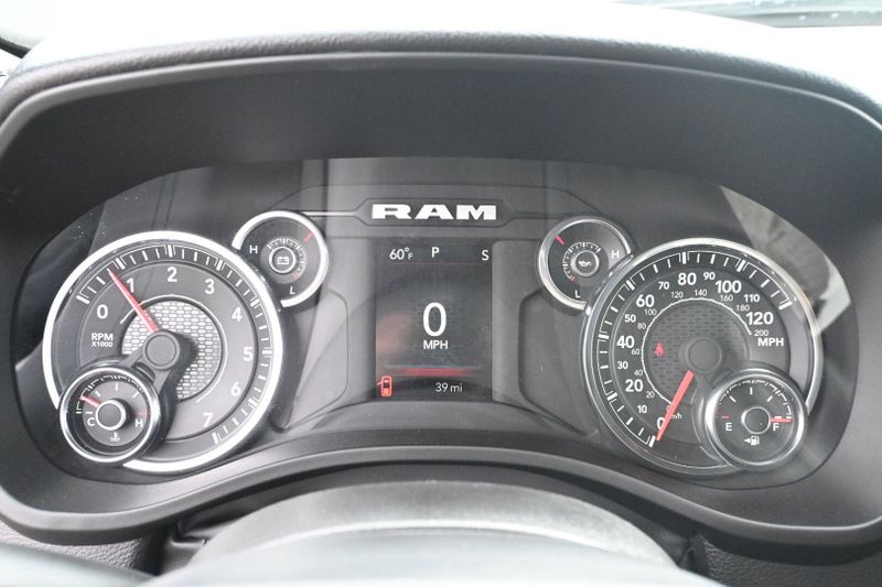 2025 RAM 1500 TradesmanImage 19