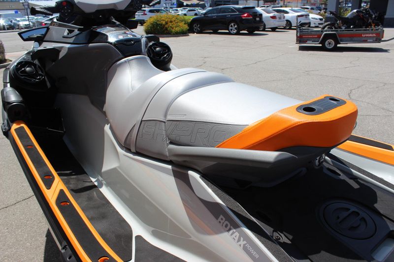 2024 Sea-Doo FISH PRO 170 TROPHY Image 2