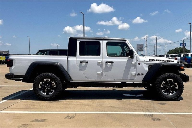 2024 Jeep Gladiator Rubicon 4x4Image 16