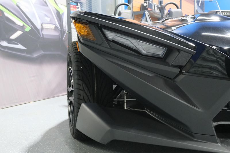 NEW 2026 POLARIS SLINGSHOT S Image 5