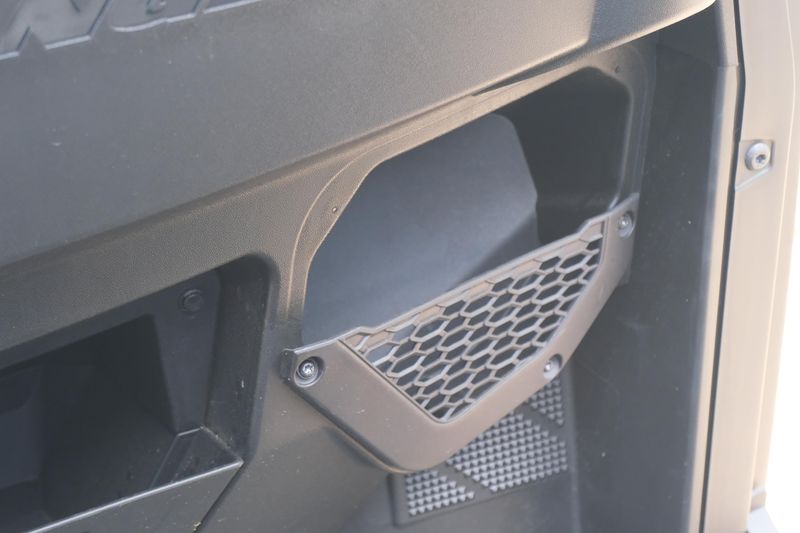 2025 Polaris RANGER 1000 EPS SAGE GREEN Image 24