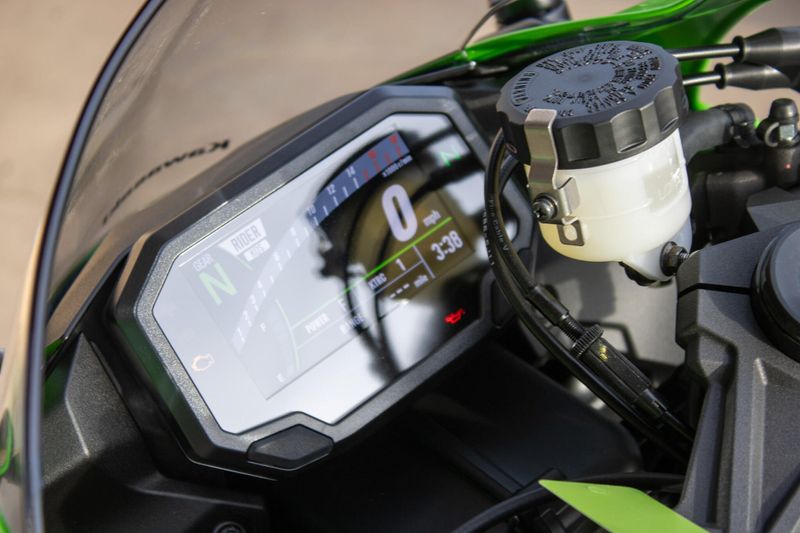 NEW 2026 KAWASAKI NINJA ZX6R Image 16