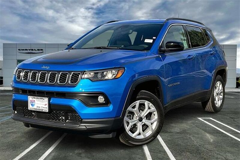 2025 Jeep Compass Latitude 4x4Image 1