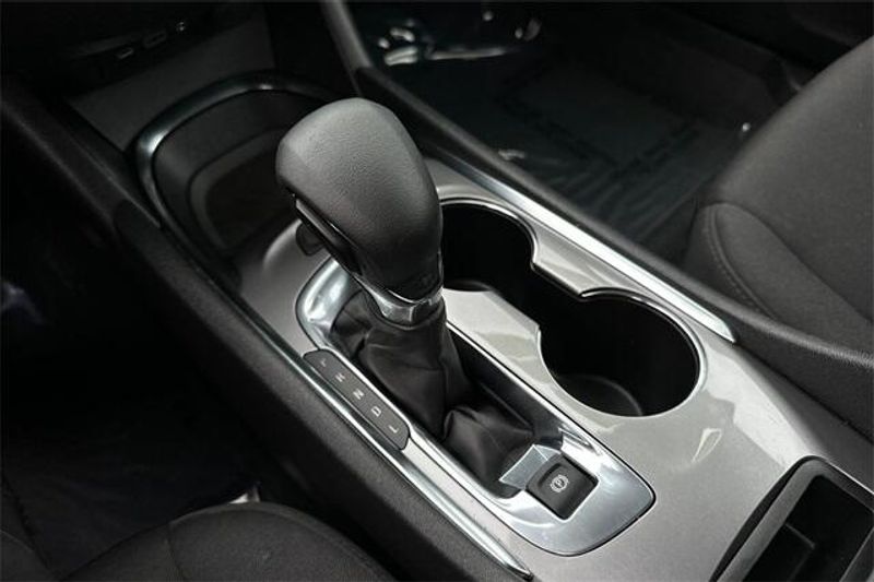 Used 2024 Chevrolet Malibu LTImage 18