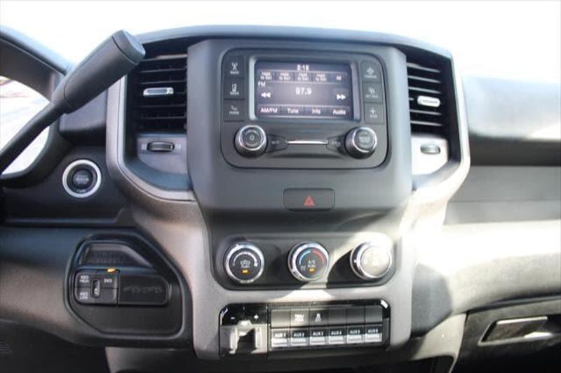 2023 RAM 3500 Chassis Cab Tradesman/SLTImage 20