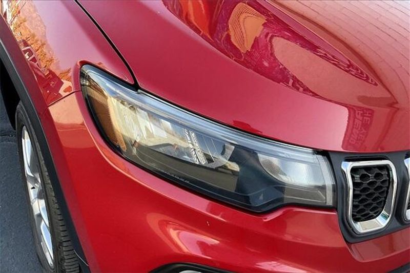 2023 Jeep Compass Latitude LuxImage 27