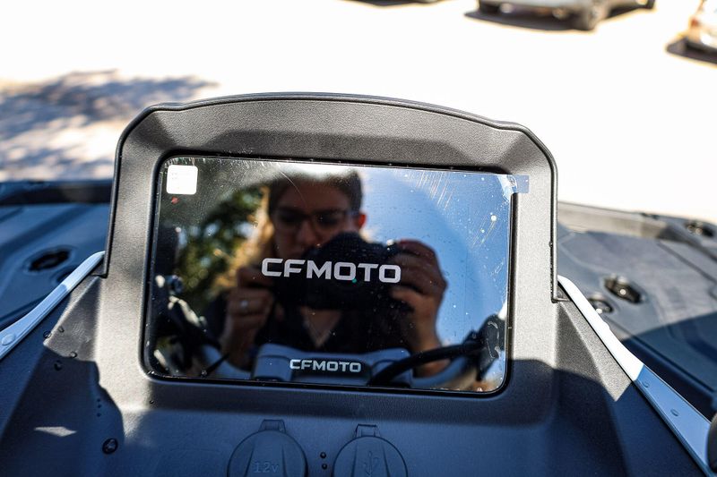 2025 CFMOTO CFORCE 1000 TOURING TUNDRA GREY Image 31