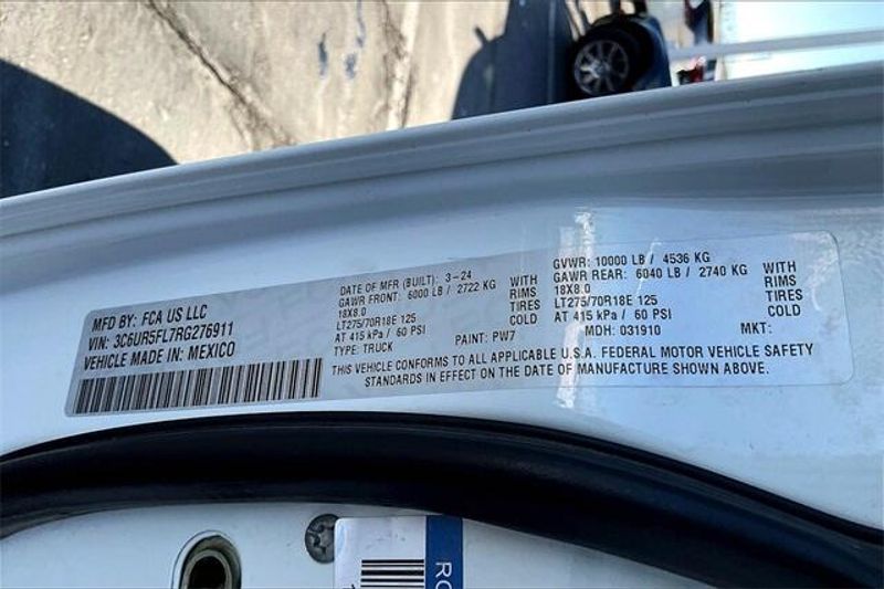 2024 Ram 2500 Laramie photo 4
